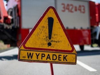 Balczewo: Ciągnik wjechał w budynek mieszkalny pod Inowrocławiem. Na miejscu działają służby