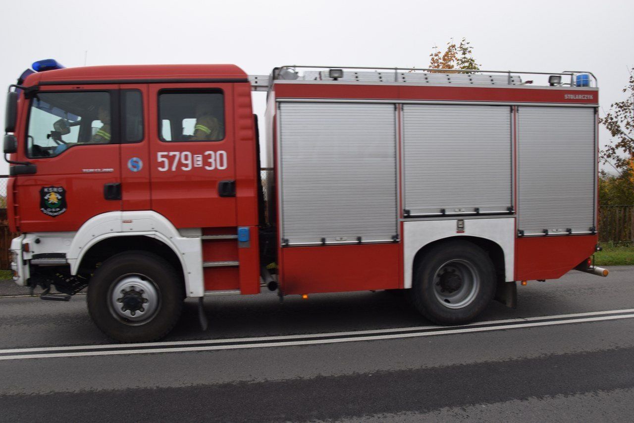 Ćwiczenia strażaków i innych służb odbyły się w Zduńskiej Woli Karsznicach