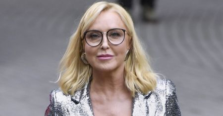 Nie zniknął z jej życia. Mówi, dlaczego były mąż wciąż ją odwiedza