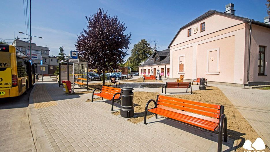 Bielsko-Biała. Nowe przystanki na ul. lipnickiej mają nową kolorystykę