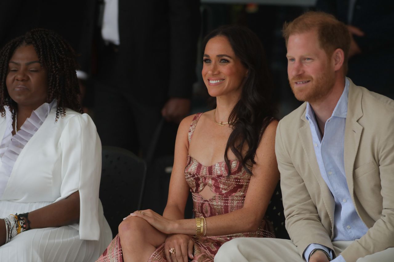 BOGOTA, COLOMBIA - AUGUST 15: Britain's Prince Harry, Duke of Sussex, and Britain's Meghan, Duchess of Sussex, visit Delia Zapata Art Center in Bogota, Colombia on August 15, 2024. (Photo by Juancho Torres/Anadolu via Getty Images)