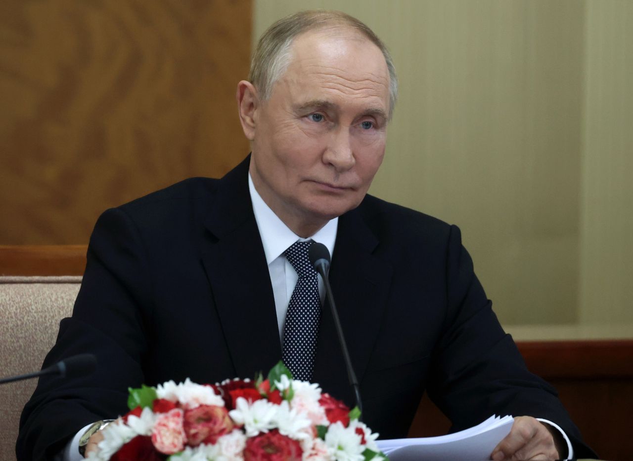 Vladimir Putin is looking for allies. He targeted, among others, India.