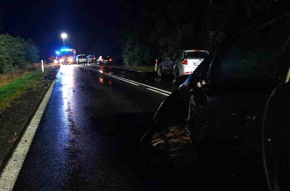 Zielona Góra: Wypadek na DK32. Zderzenie trzech samochodów, droga zablokowana