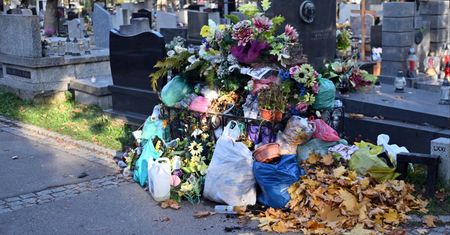 Apelują przed Wszystkich Świętych. Parafia wydała już 20 tys. zł