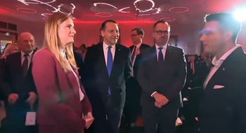 Wiceszefowa MON wyzwała Mentzena. "Chyba że z kobietą to dyshonor"