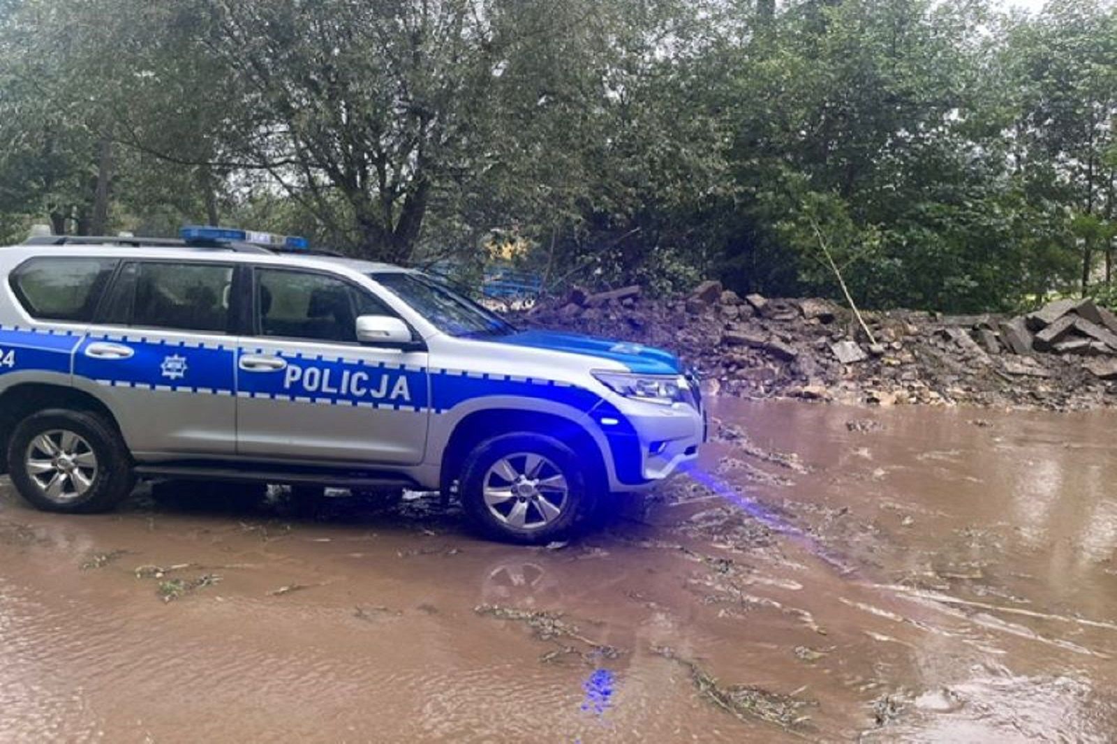 Pierwsza ofiara powodzi. Służby nie mogą dotrzeć do zmarłego mężczyzny