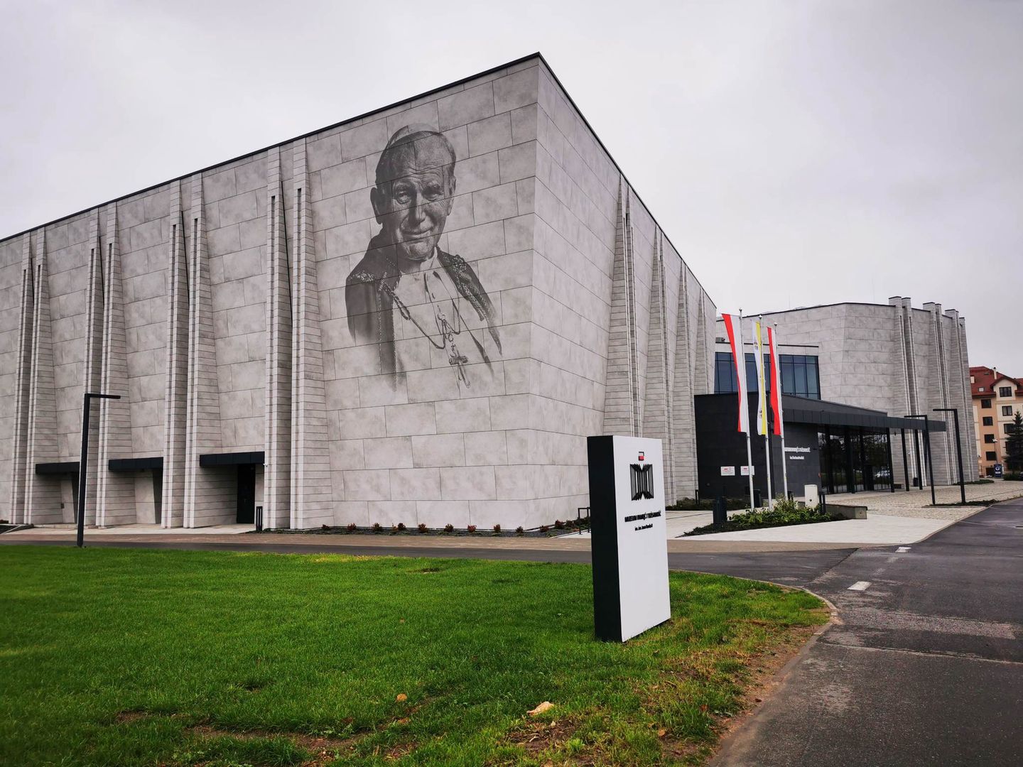 Wiemy kiedy będzie można zwiedzać muzeum o. Rydzyka. Jeszcze trochę poczekamy