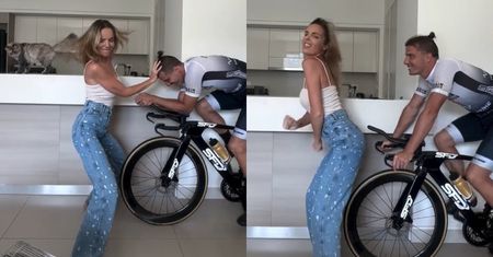 Frywolna Agnieszka Włodarczyk WYGINA SIĘ przed pedałującym na rowerze Robertem Karasiem
