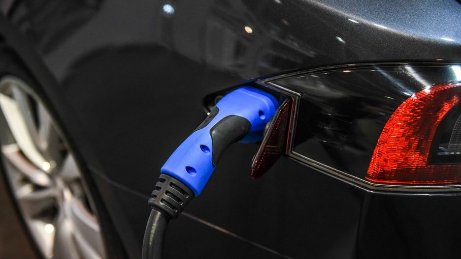 Elektromobilność nie jest już ciekawostką technologiczną, staje się fundamentem nowoczesnego transportu.