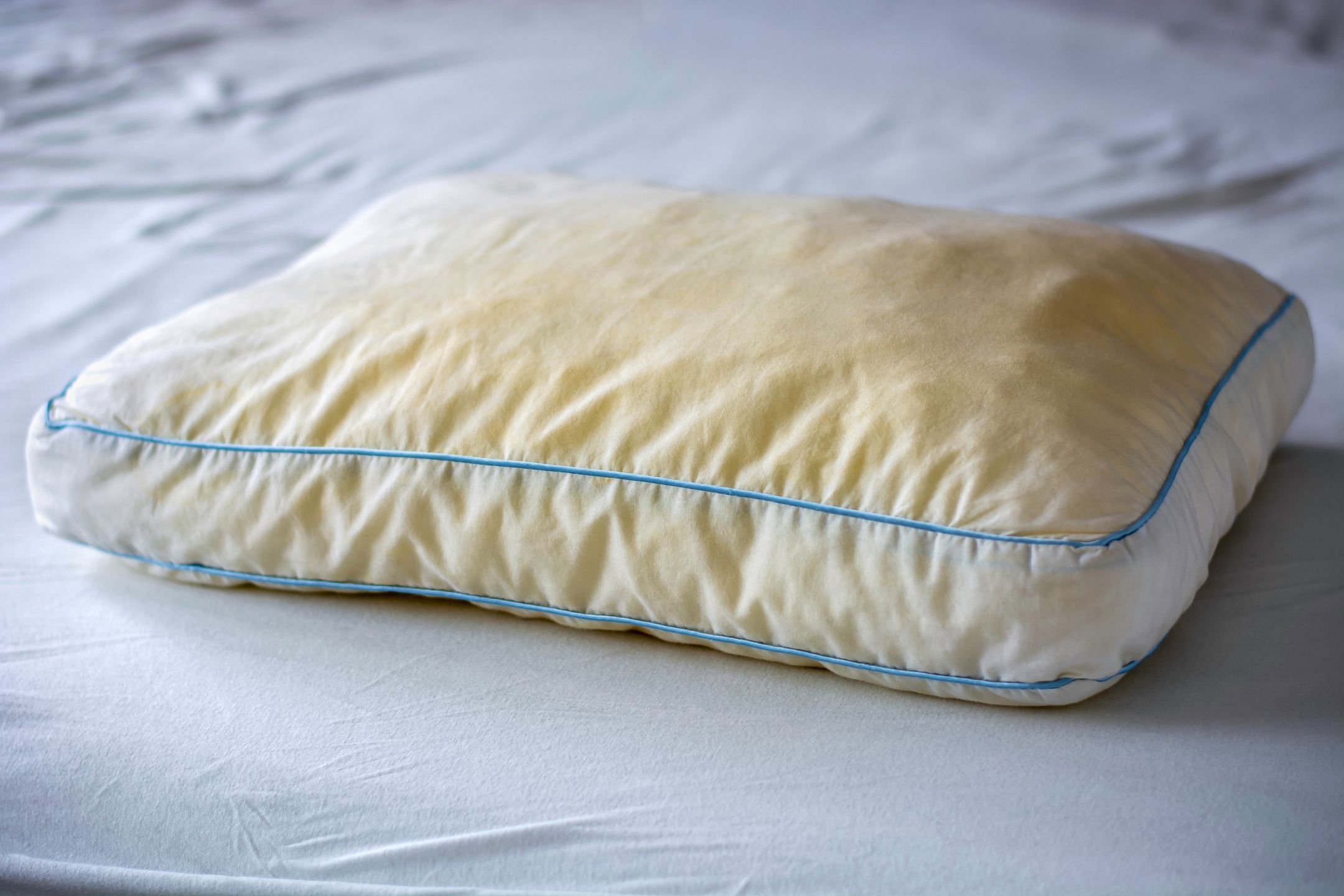 Old dirty used yellow sweat stained pillow on a mattress. Condition of the pillow used for a long time.
E Doosje
surface, treatment, condition, home, stains, brown, bedroom, cleaning, grunge, bacteria, dirty, fungus, cushion, destruction, hygiene, yellow, fabric, white, sleep, health care, bed, foul, bedbug, soft, saliva, mattress, negatively, unhealthy, stained, creased, replace, sickness, healthy, clean, sweat, mites, dirt, cloth, wash, weathered, care, smears, used, quilt, health, smelly, bedding, pillow, ragged, old