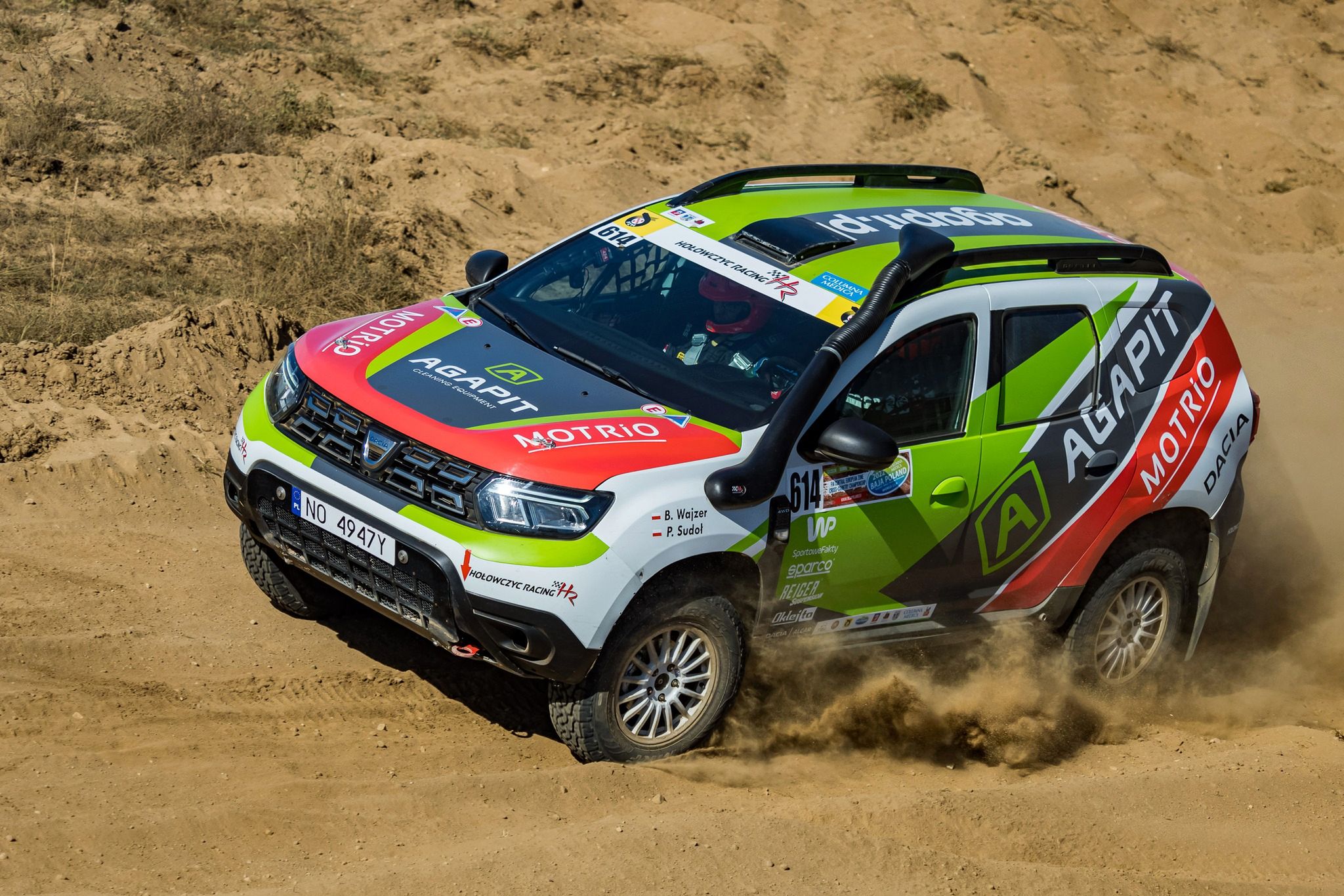 Zwycięska załoga w pucharze Dacii Duster
