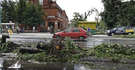 Smutna rocznica. Mija 16 lat od potężnej nawałnicy, która nawiedziła Polskę