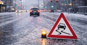 Bardzo ślisko na drogach w mieście i regionie