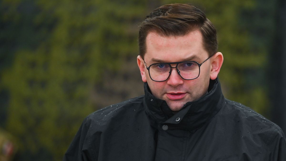 KRAKOW, POLAND - FEBRUARY 18
Lukasz Kmita (left), Voivode of Lesser Poland province seen during Polish PM Mateusz Morawiecki visit to the Military Unit of the Special Forces NIL in Krakow, Poland, on February 18, 2023.
During his short visit, the Prime Minister made contact with Polish soldiers staying in Iraq, thanking them for their service. Thanks were also addressed to all soldiers serving outside the country on special missions. Poland is an active member of NATO and contributes to security. Currently, the state of allied forces in Poland is 10,500 soldiers. (Photo by Artur Widak/NurPhoto via Getty Images)