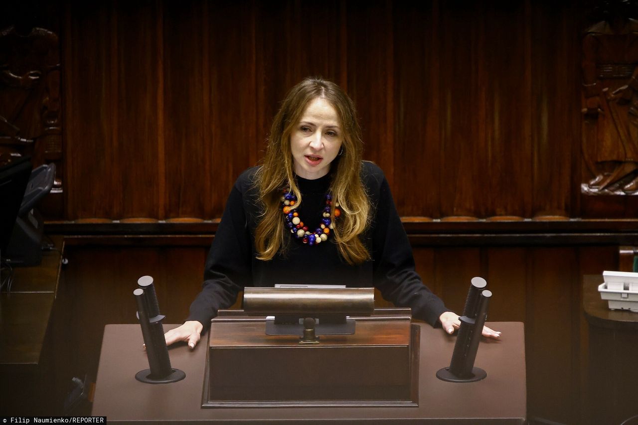 Zrównanie wieku emerytalnego. Minister pracy zdradziła plany rządu