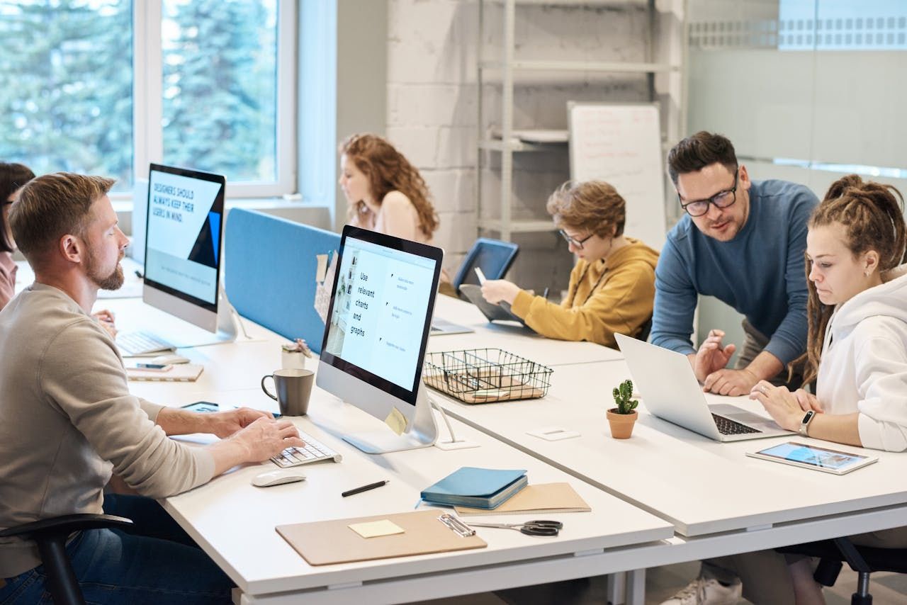 Doradztwo IT dla firm: jak usprawnić technologię?