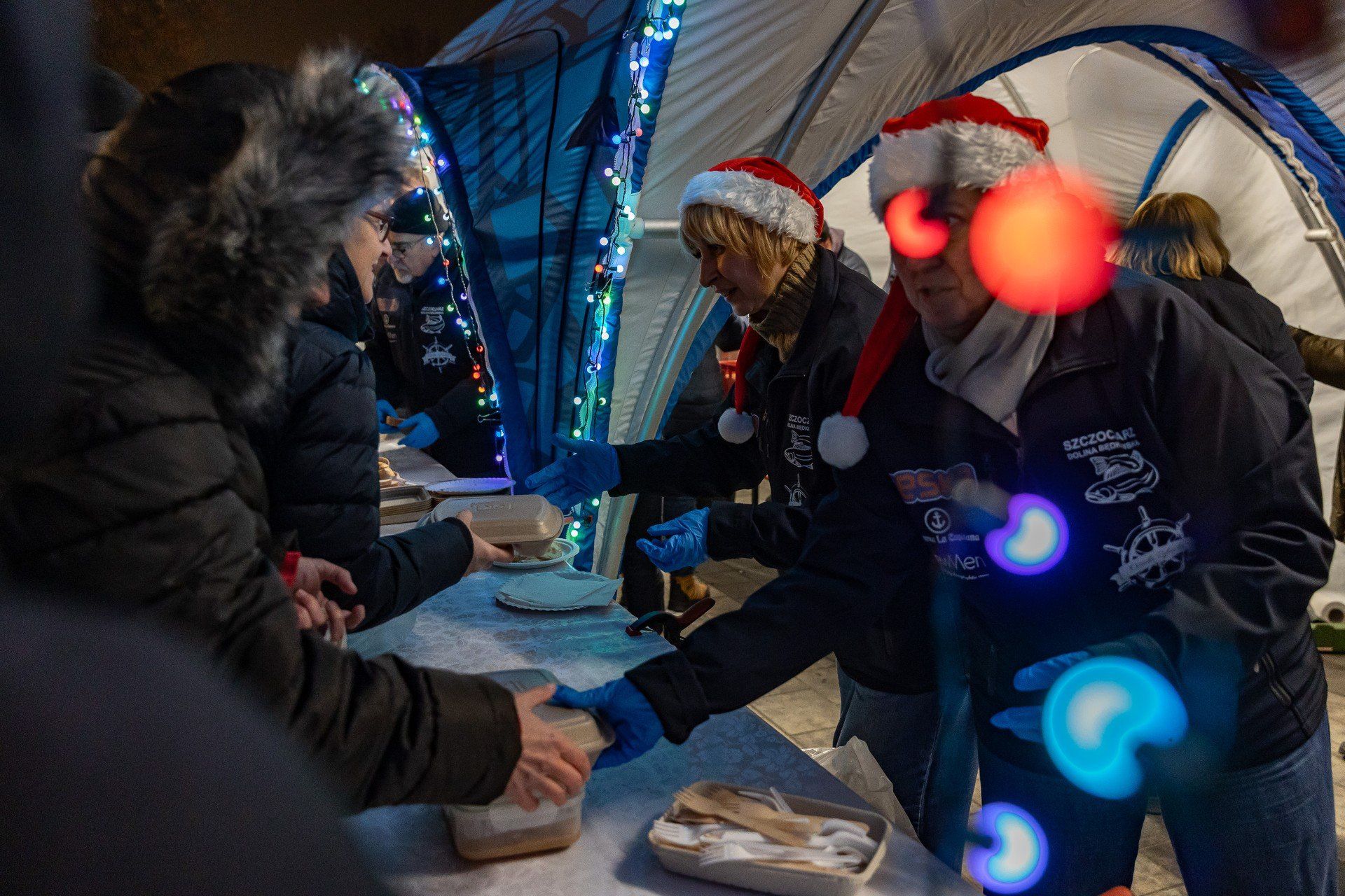 Ruszyła ulubiona akcja krakowian. &#34;Przedświąteczny karp&#34; rozdawany był pod NCK