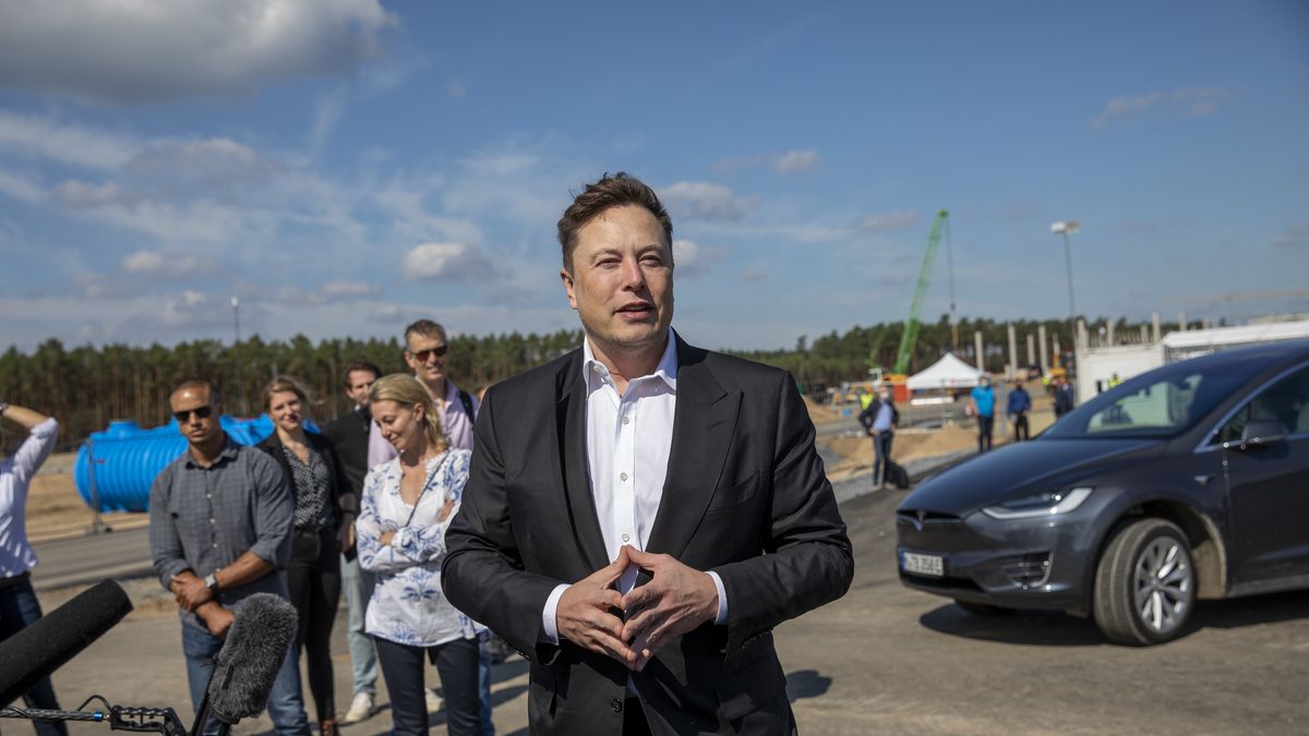 Kłopoty Tesli Elona Muska 