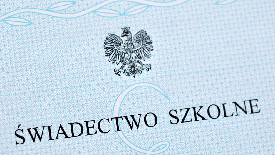 Czy można odebrać świadectwo po zakończeniu roku szkolnego?