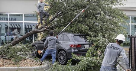 Tornado uderzyło w San Antonio. 18 tys. osób bez prądu