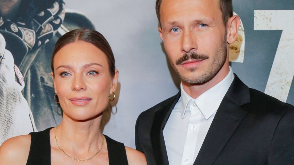 Magdalena Boczarska i Mateusz Banasiuk na premierze filmu "Czerwone maki"