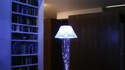 Lampa rodem z filmów sci-fi 1