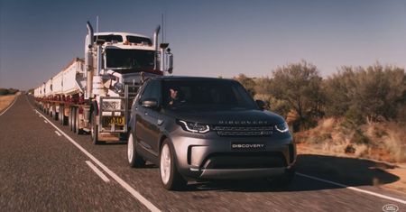 Land Rover Discovery holuje 110-cio tonowy pociąg