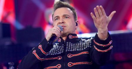 TYLKO NA PUDELKU. Radek Liszewski z Weekend tłumaczy swój udział w sylwestrze Telewizji Republika: "Tam, gdzie mnie zapraszają, to ja jadę"