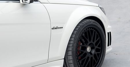 Jeszcze na starym – Mcchip-DKR C 63 AMG Stufe 3 (2011)