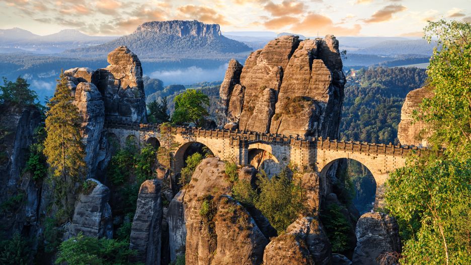 Most Bastei to największa atrakcja Szwajcarii Saksońskiej