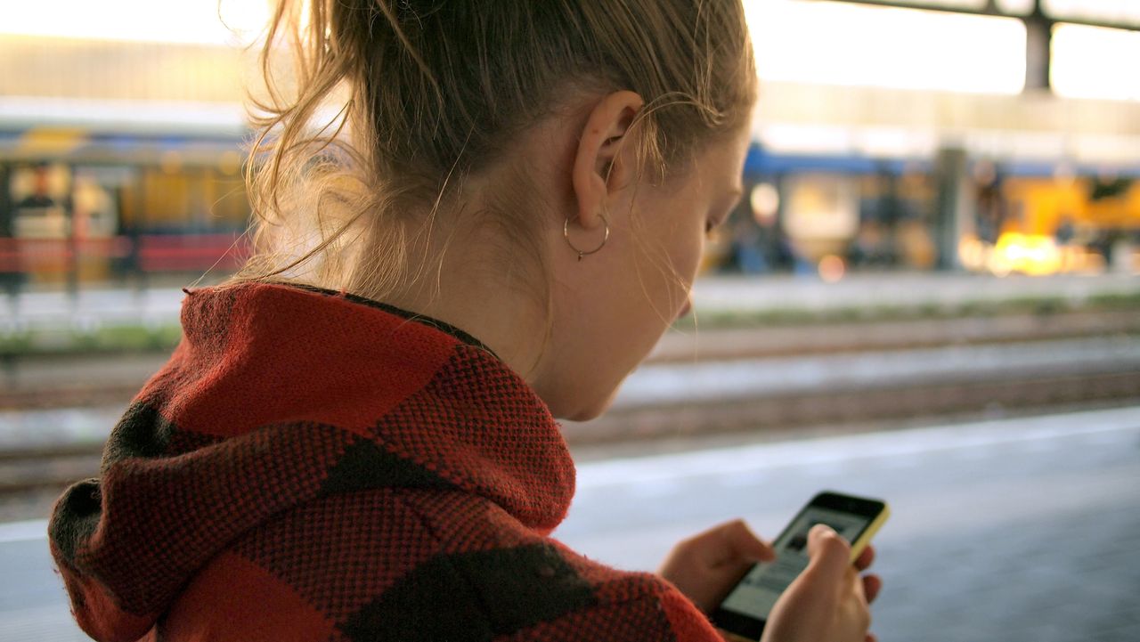 Jak sprawdzić, czy nasz telefon jest na podsłuchu?