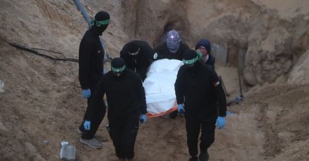 Izrael: fragmenty ciał przekazane przez Hamas to nie zakładnicy