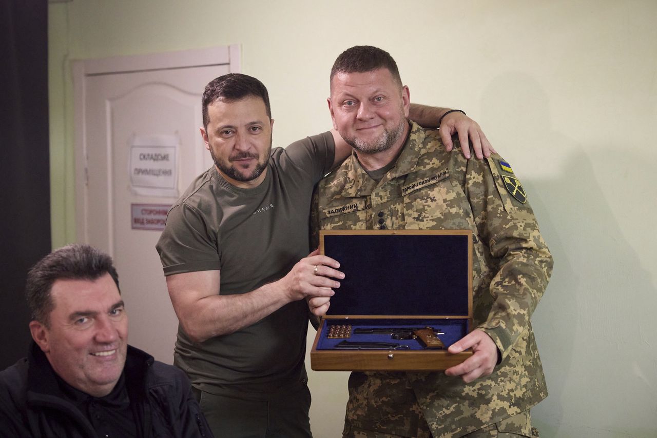 Złe wieści dla Zełenskiego. Są wyniki sondażu