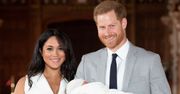 Meghan Markle z dużym ciążowym brzuszkiem pozuje do zdjęcia z Harrym i Archiem (FOTO)