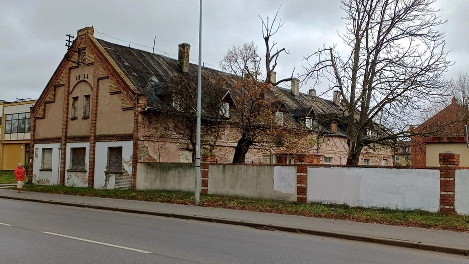 Budynek przy ul. Grunwaldzkiej 71 przejdzie rewitalizację i będzie pełnił funkcje społeczne