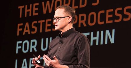 AMD atakuje - premiera procesorów Ryzen z grafiką Radeon Vega dla komputerów PC