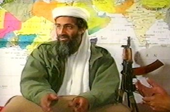 Clinton ujawnia. CIA miała zlikwidować bin Ladena przed 11 września