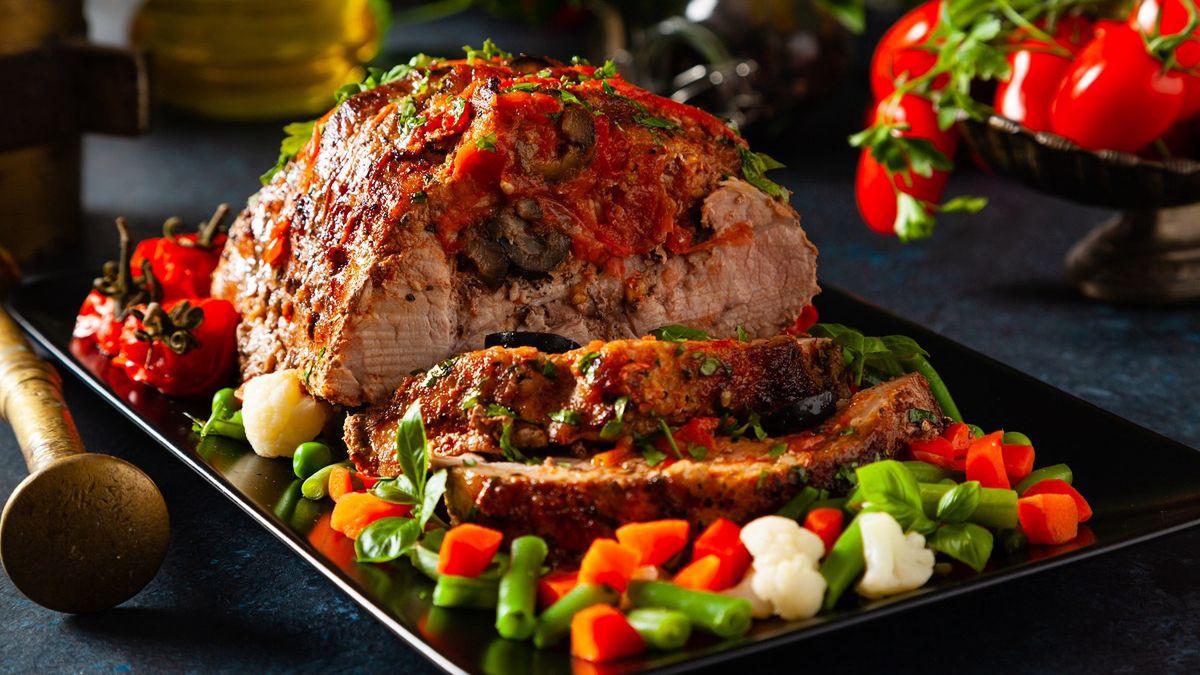 Jak przyrządzić pieczeń huzarską?