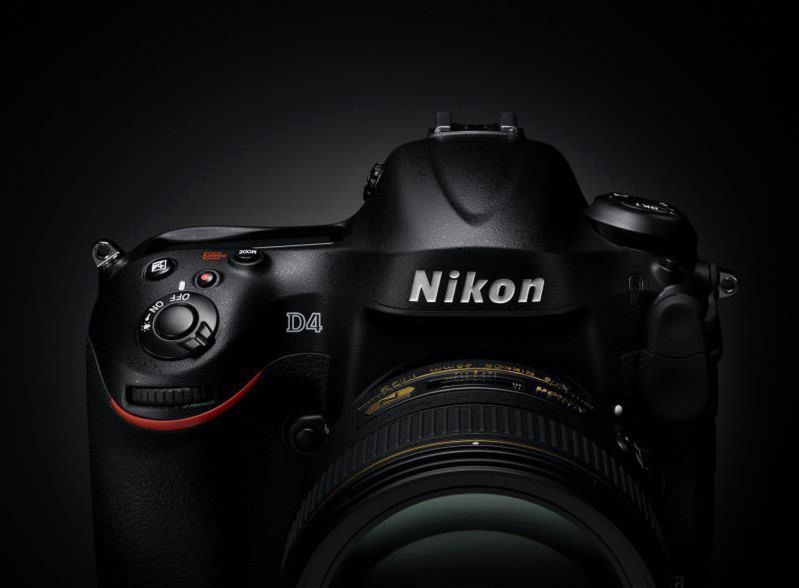 Nikon D4 z baterią mniej pojemną, lecz bardziej wydajną