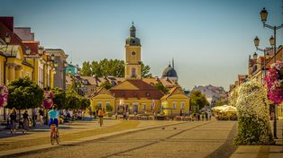 Ratusz, który nigdy nie był ratuszem. Tak zmieniał się barokowy budynek w centrum Białegostoku
