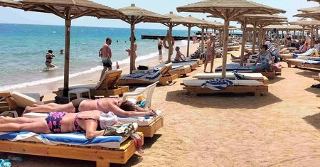 Zła wiadomość dla turystów. W wakacyjnym kraju może zabraknąć miejsc w hotelach