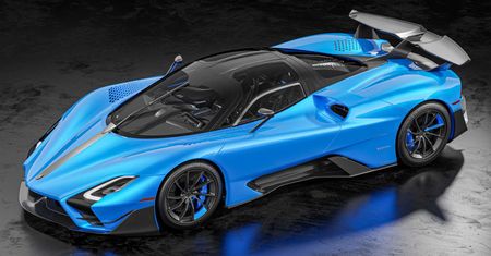 Nawet 2200 KM i poprawiona aerodynamika. SSC Tuatara w wersjach Striker i Aggressor