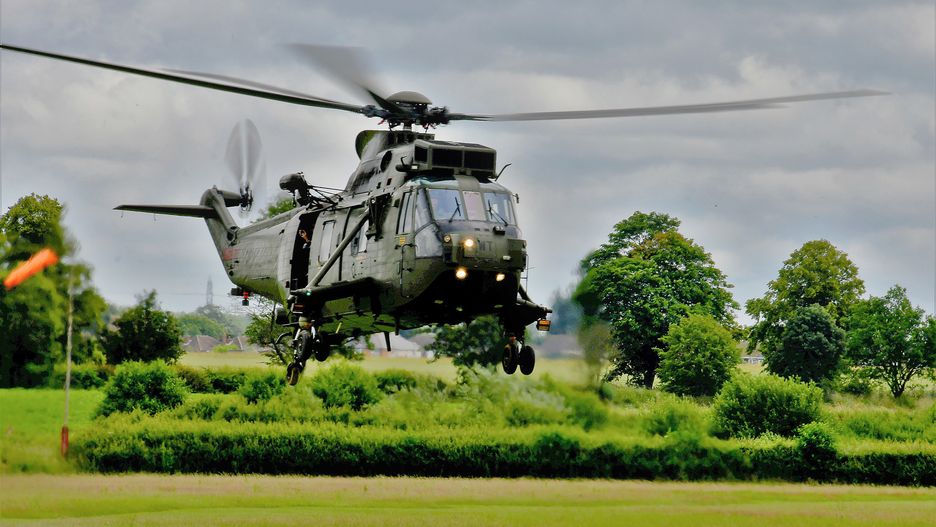 Westland Sea King
Sea King arriving at Shuttleworth
Simon Hackett