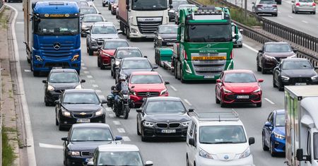 Nawet pół miliona aut poza strefą. Właściciele mają niewiele czasu