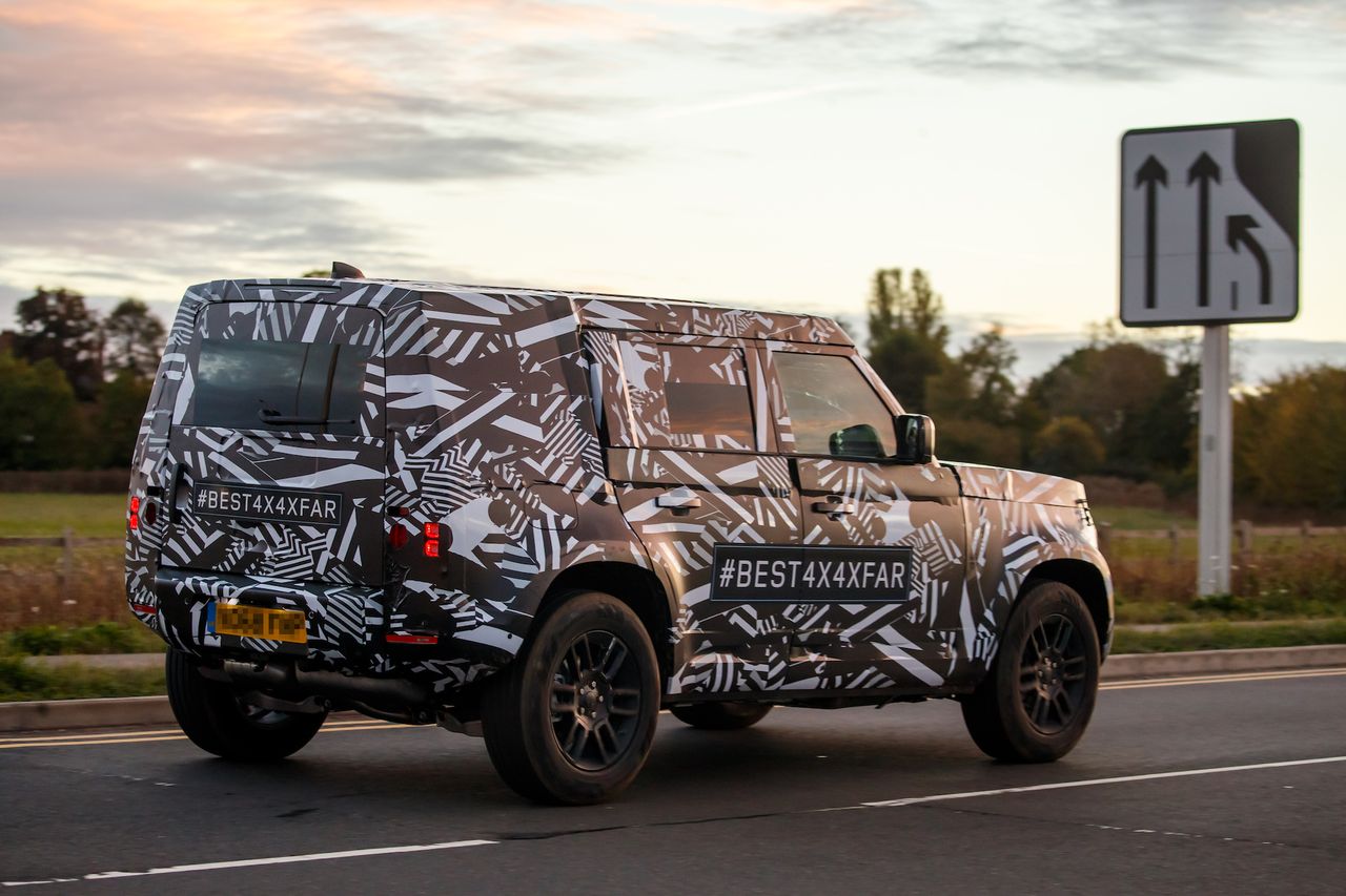 Land Rover Defender (2020)