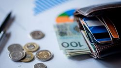 Tyle emeryt dostaje "na rękę". Różnica może wynieść ponad 160 zł