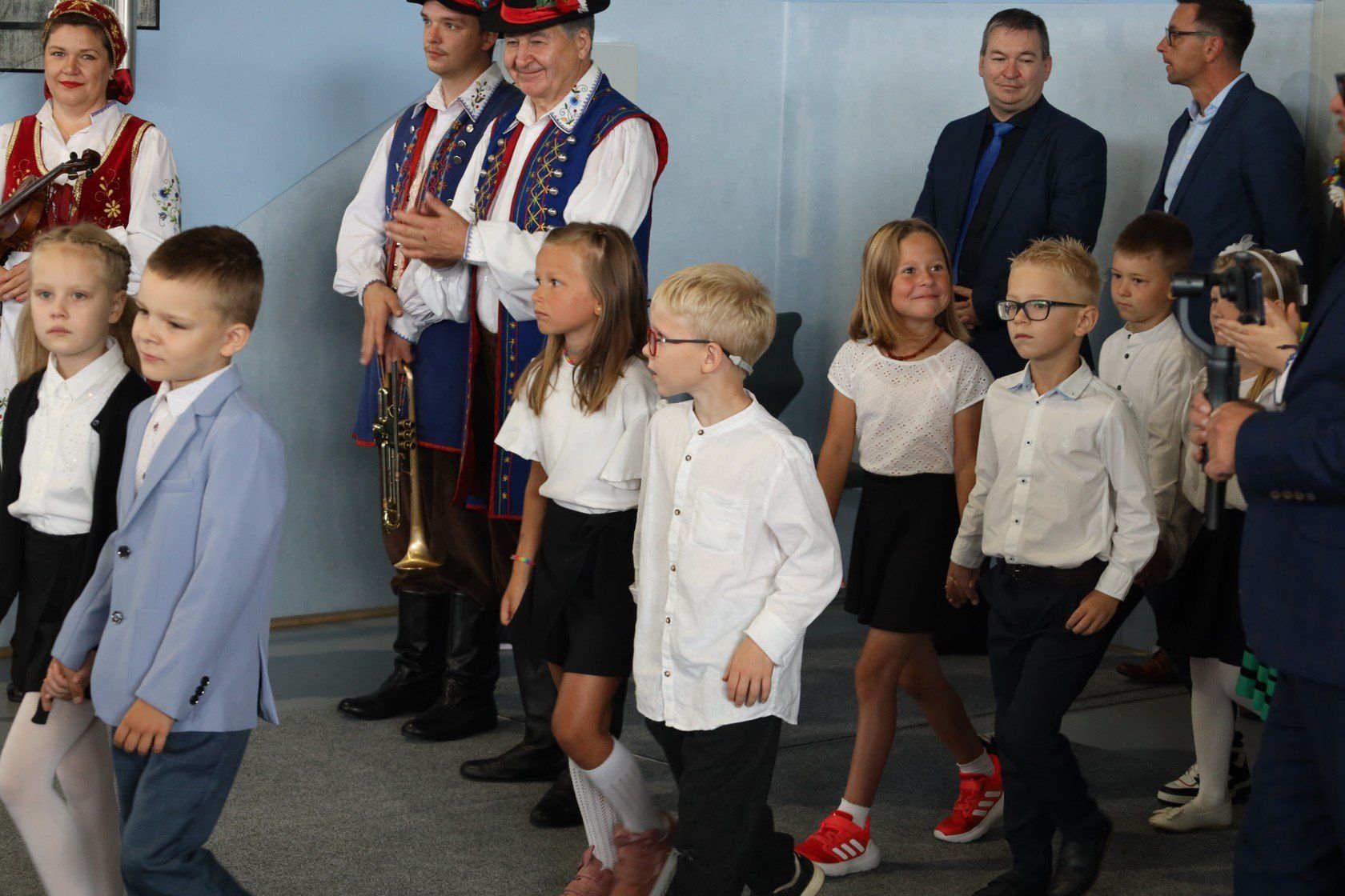 Wojewódzka inauguracja roku szkolnego w SP nr 2 w Kartuzach