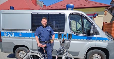Senior poszedł do Urzędu Pracy. Wracając ukradł rower