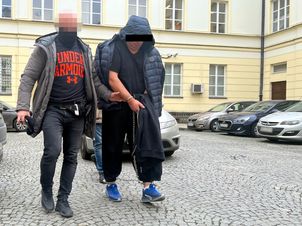 Zbrodnia sprzed 26 lat wreszcie ma swój finał. Dwie nastolatki z Radzymina zamordowane. Podejrzani staną przed sądem