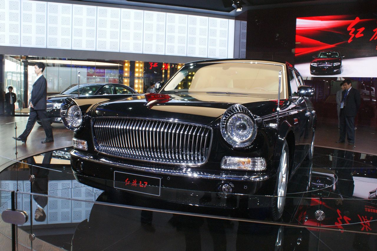 Hongqi L7